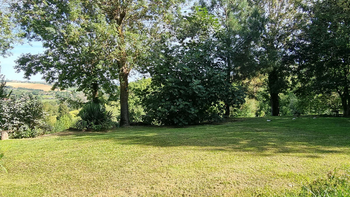 Maison à L&#039;ISLE-EN-DODON