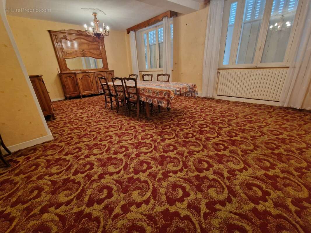 Ensemble immobilier ( maison t6 + grandes dependances ) à vendre 5 pièces (sh. 251 m2) proche contrexeville (88) sur terrain de  - photo 15