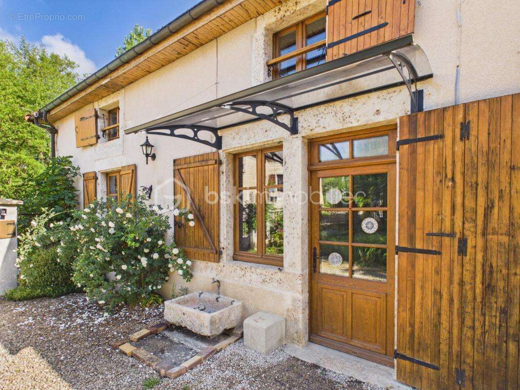 Maison à BRION-SUR-OURCE