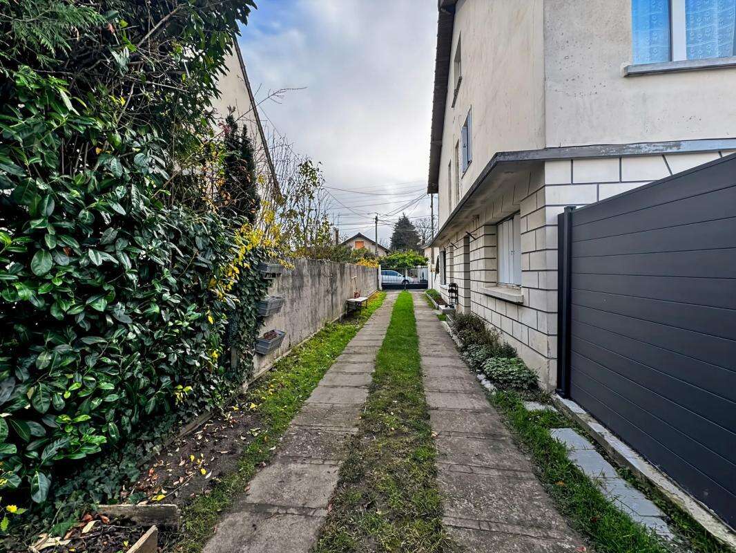 Appartement à CHELLES