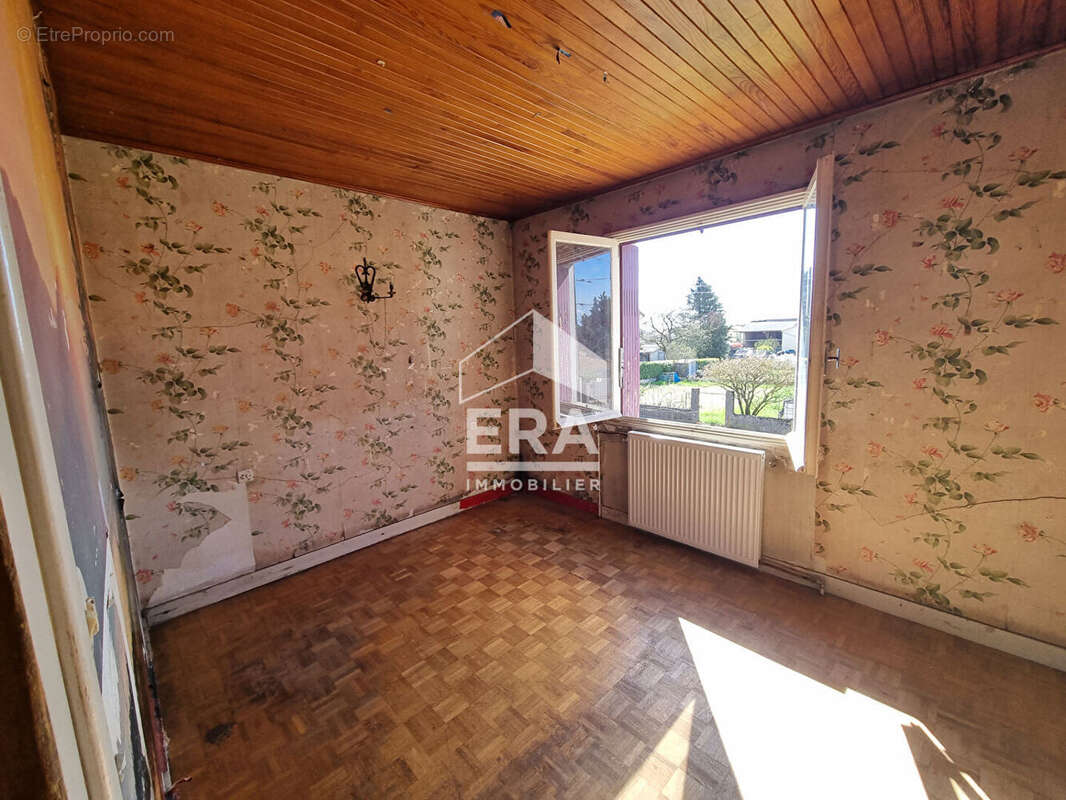 Maison à CHAZEY-SUR-AIN