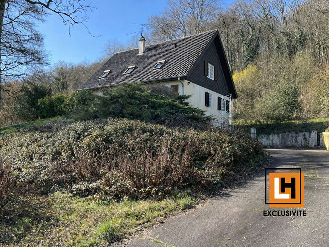 Maison à MARBACHE