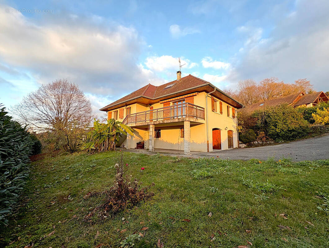 Maison à GRESY-SUR-AIX