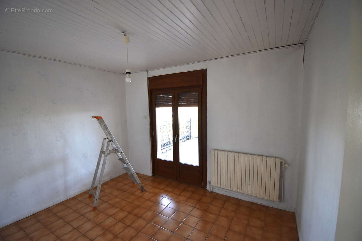 Maison à SAINT-LOUP-SUR-SEMOUSE