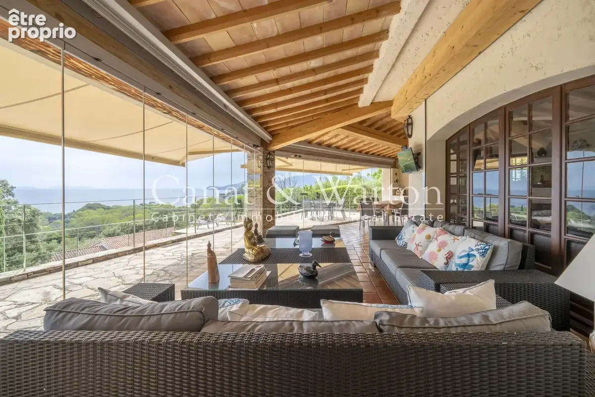 Proche de la plage de gigaro: villa avec piscine & vue mer panoramique - photo 3