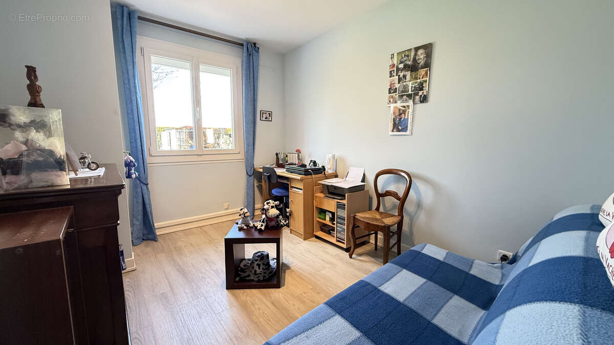 Autre à SAINT-GERAND-LE-PUY