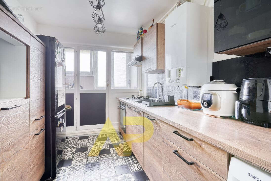 Appartement à LE PLESSIS-ROBINSON