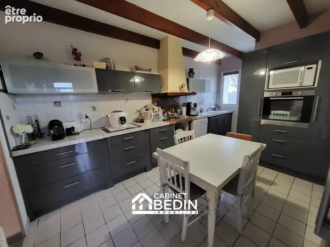 Maison 405 m² à Marcenais  - photo 3