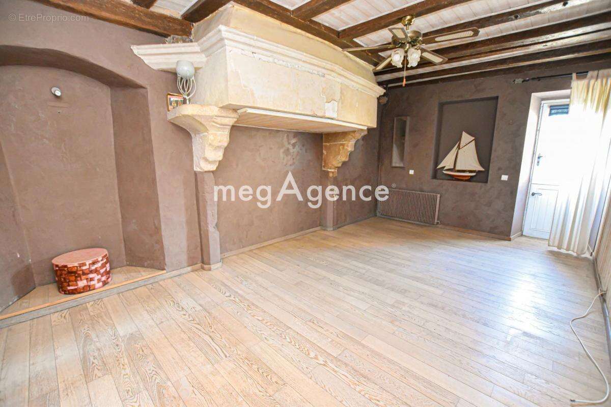 Maison à SOULIGNE-FLACE