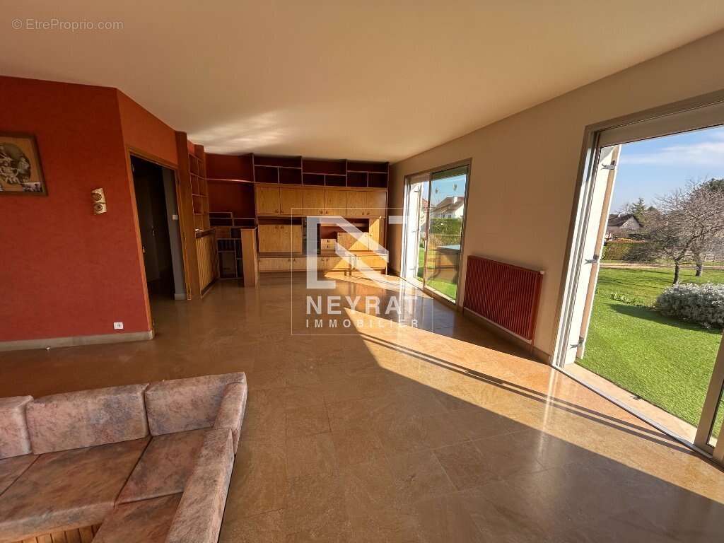 Maison à SENNECEY-LE-GRAND