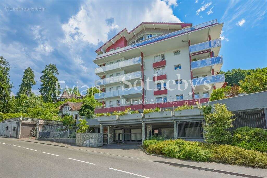 Rare, Evian, T4 en rez de jardin surélevé de 113 m2 avec vue lac et terrasse de 82 m2. - photo 20