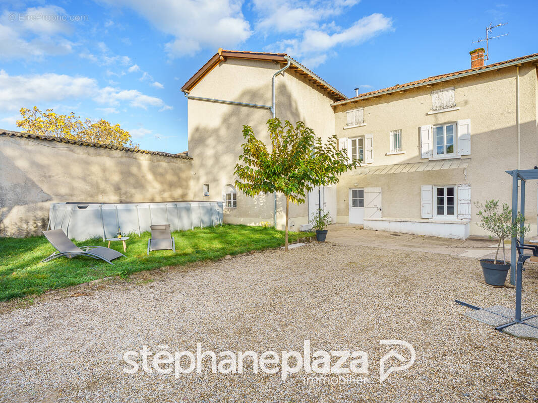 Maison à SAINT-SYMPHORIEN-D&#039;ANCELLES