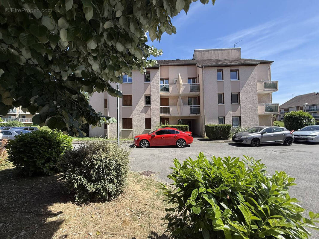 Appartement à PONTAULT-COMBAULT