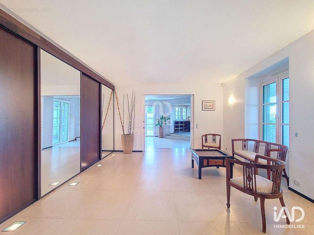 Photo 9 - Maison à LOUVECIENNES