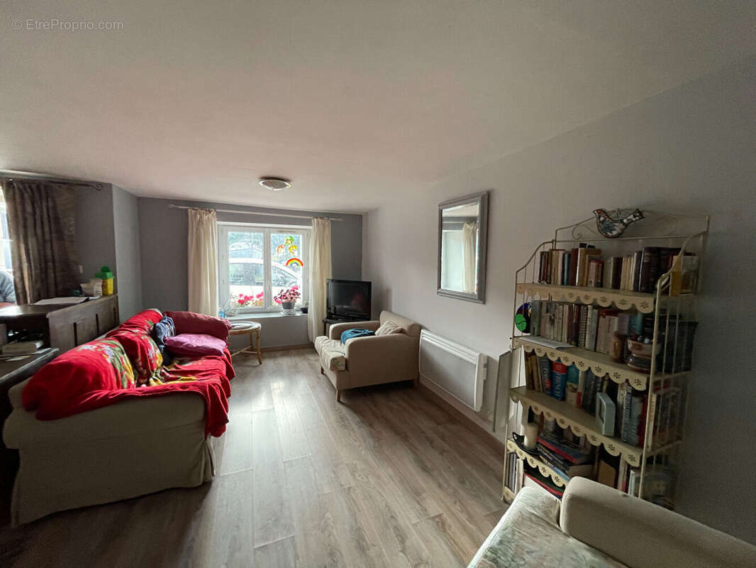 Maison à SAINT-MARTIN-DES-CHAMPS