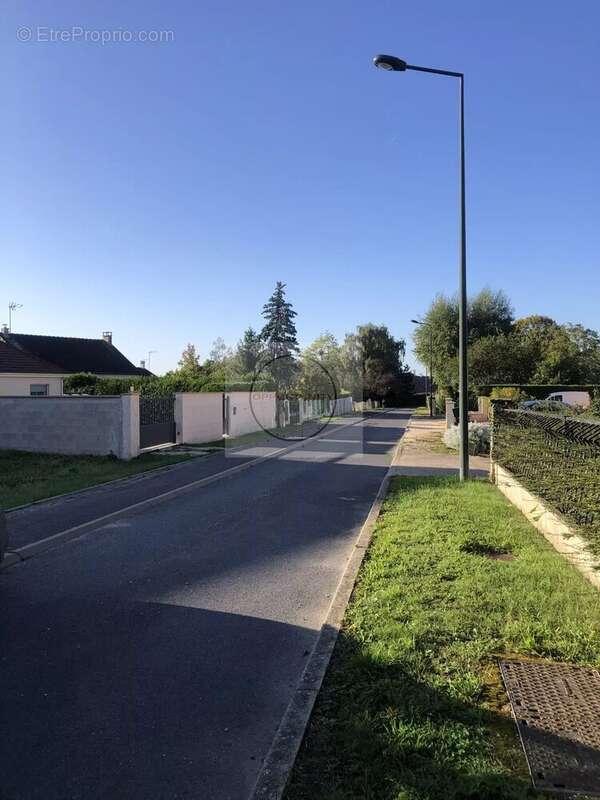 Terrain à LA FERTE-GAUCHER