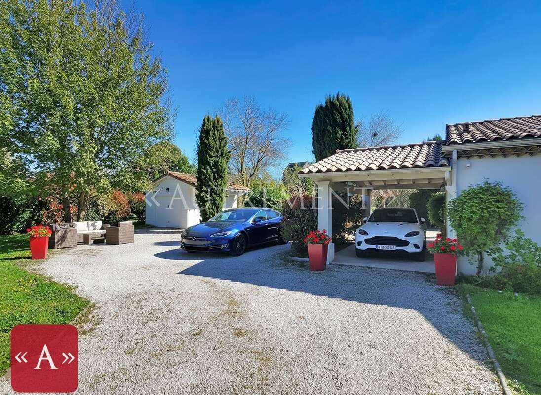 Maison à SAINT-SULPICE