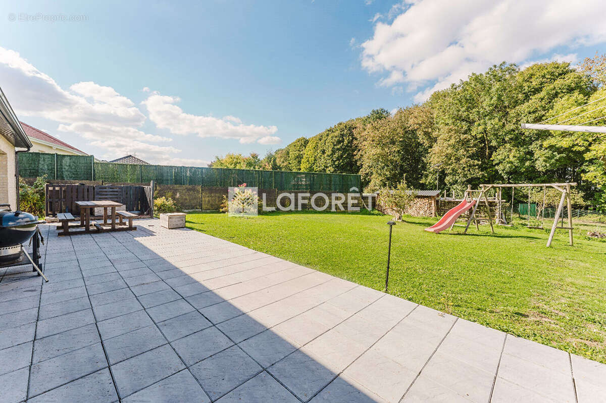 Maison à GOUY-SOUS-BELLONNE