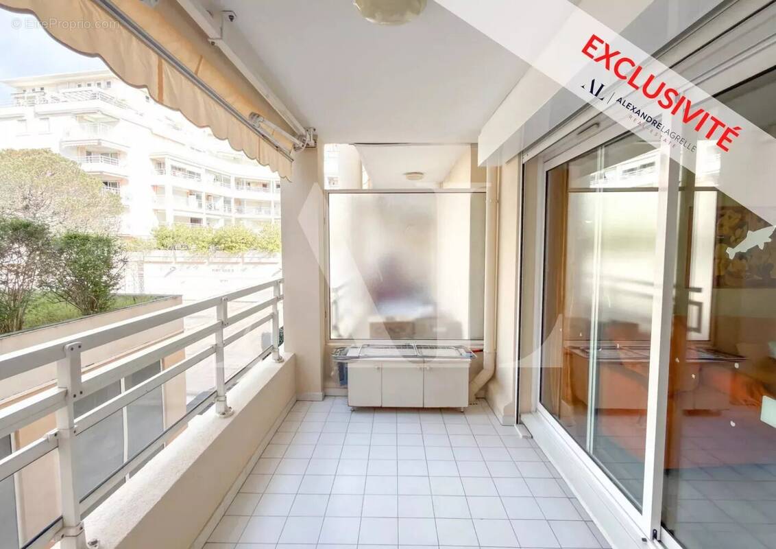 Appartement à VALLAURIS