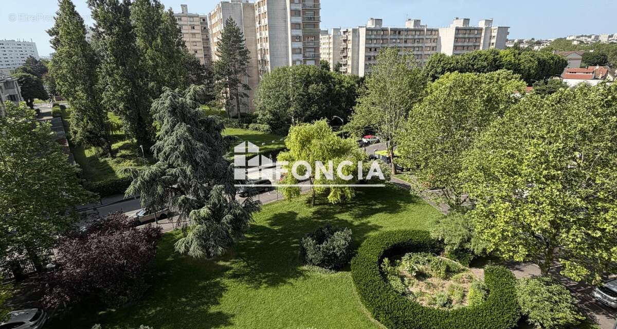 Appartement à BAGNEUX