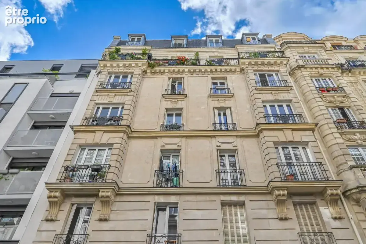 Appartement à PARIS-18E