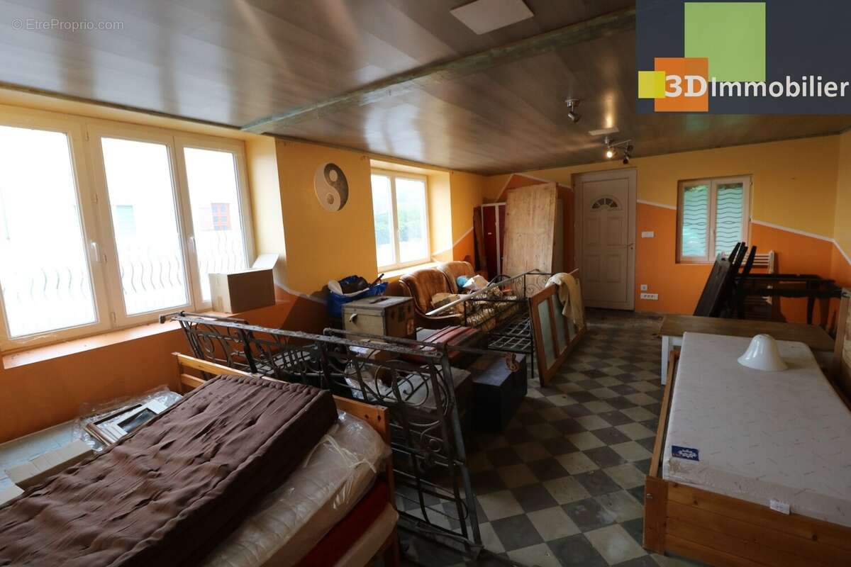 Maison à PIERRE-DE-BRESSE