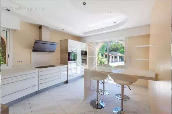 Maison à MOUANS-SARTOUX