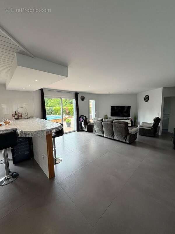 Photo 5 - Maison à IZON