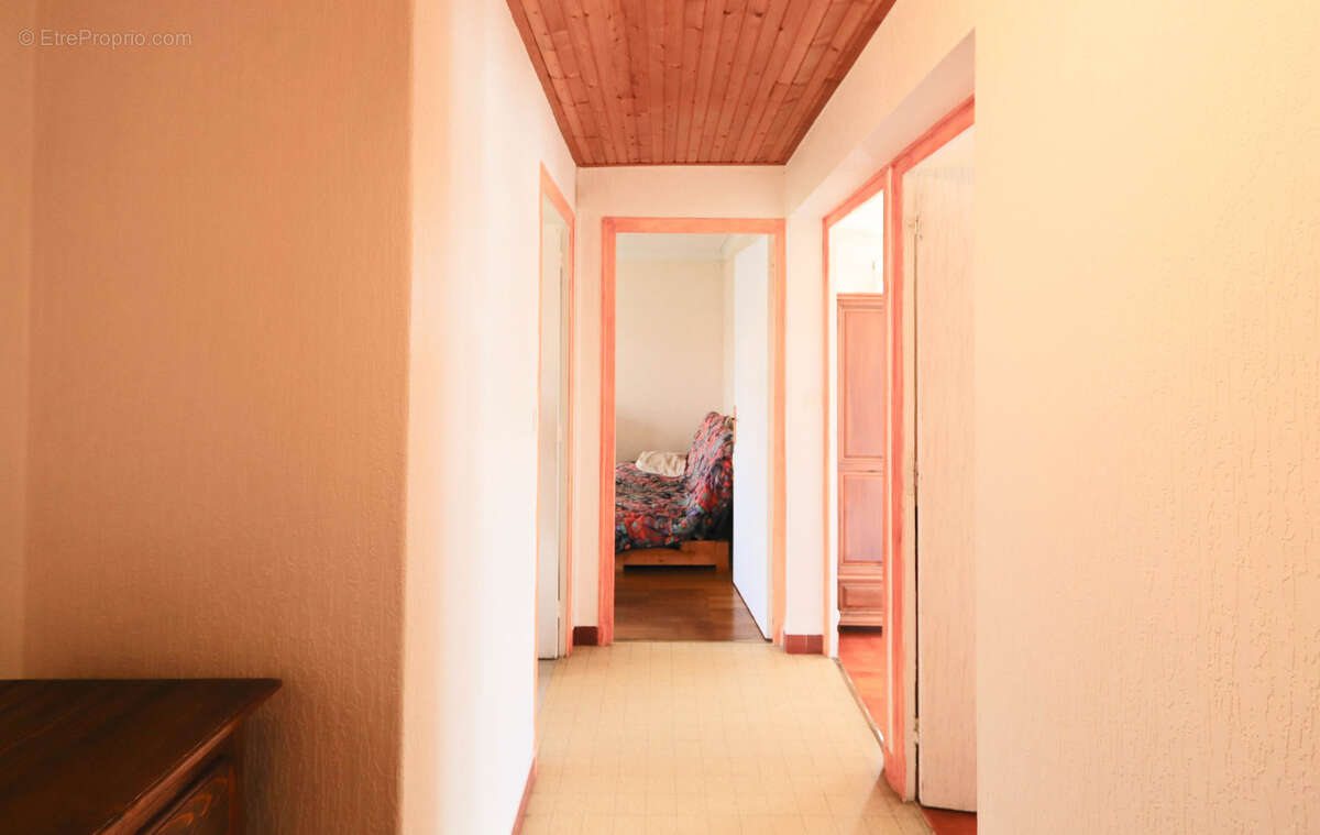 Appartement 3 pièces en dernier étage avec garage proche parc des sports Annecy - photo 5