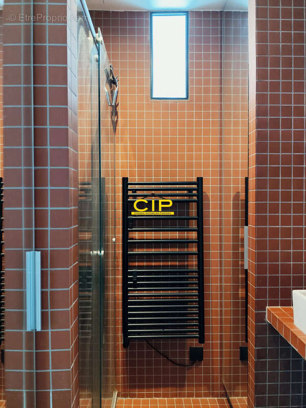 Appartement à PARIS-19E