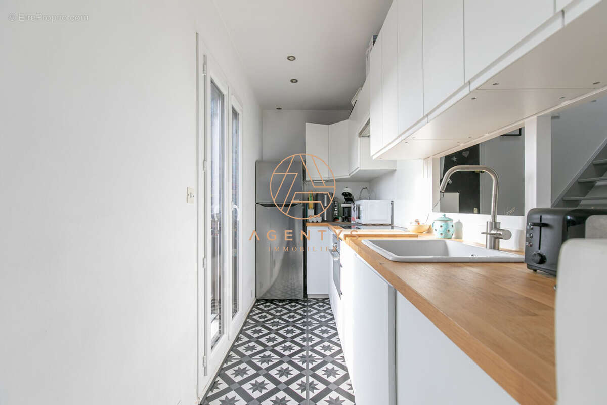 Appartement à SAINT-MAUR-DES-FOSSES