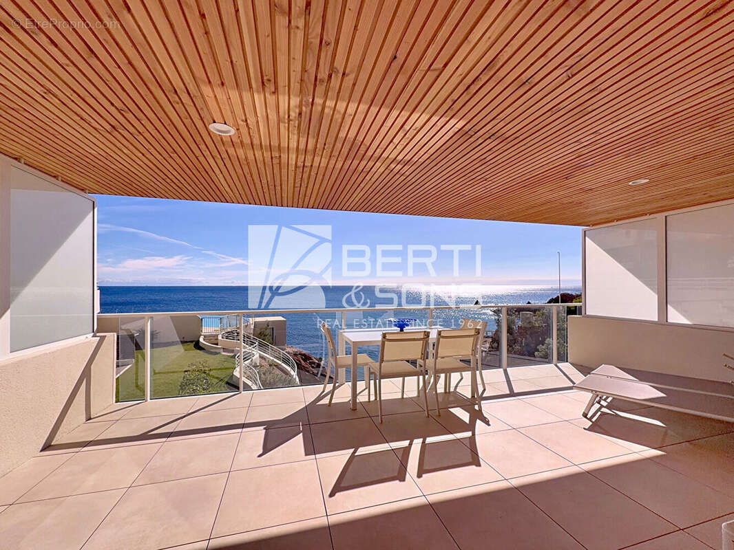 Appartement à THEOULE-SUR-MER