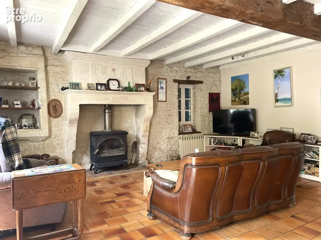 Charentaise de caractère avec piscine, étang et parc arboré - photo 3