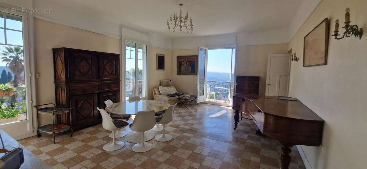 Appartement à GRASSE