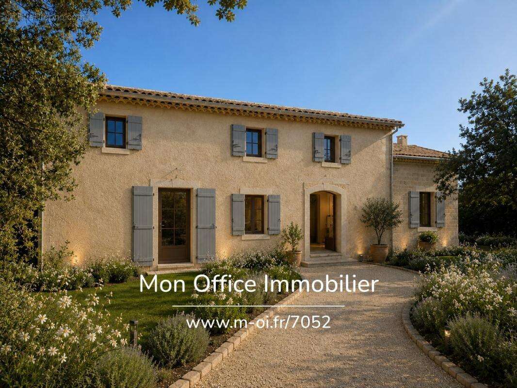 Maison à BONNIEUX