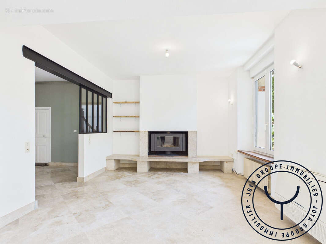 Maison 325 m² à Romilly-Sur-Seine  - photo 8