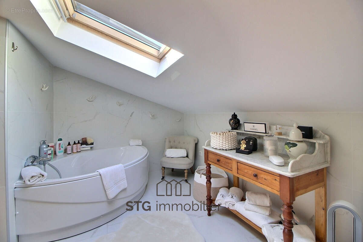 Vente maison T5 avec studio à Bastelica - photo 14