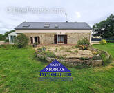 Maison à SAINT-AUBIN-DES-CHATEAUX