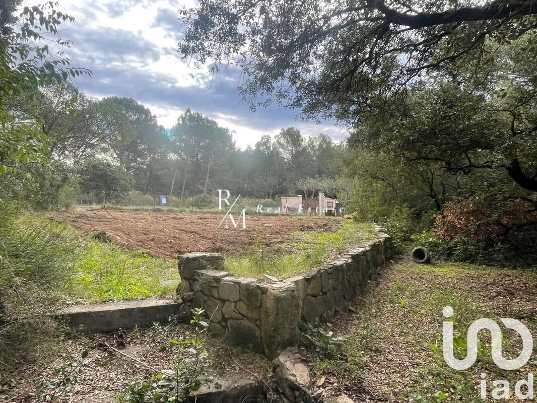 Photo 4 - Terrain à LAMBESC