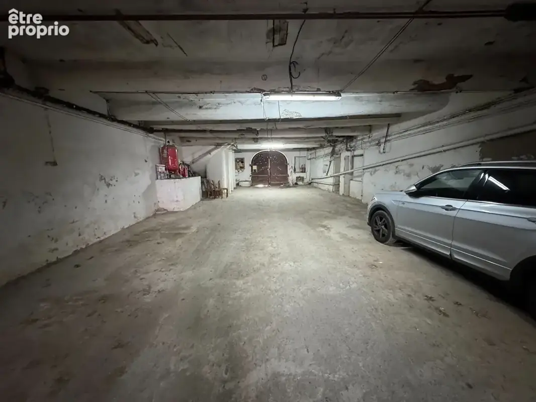 Parking / box - Béziers - 209 m² - photo 4