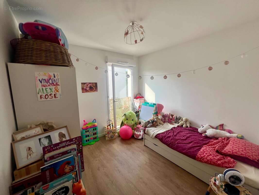 Appartement à BRUYERES-LE-CHATEL