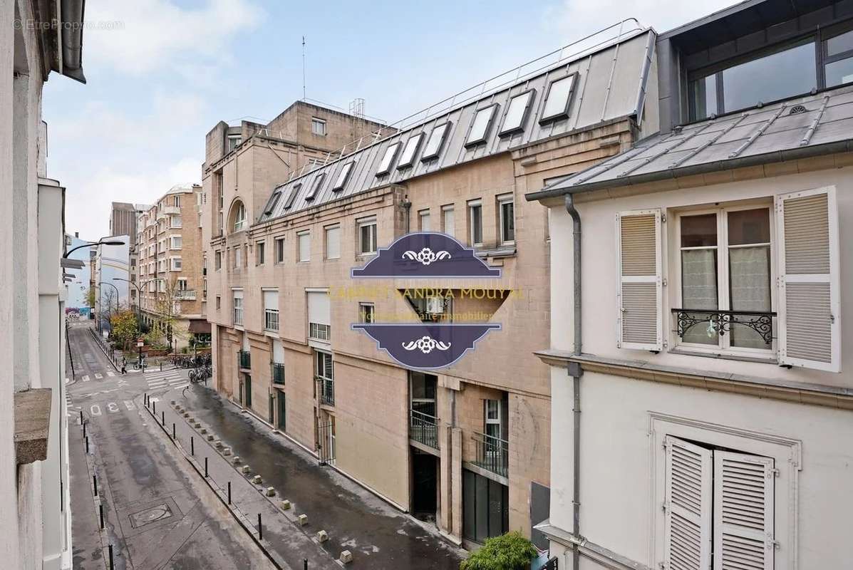 Appartement à PARIS-11E