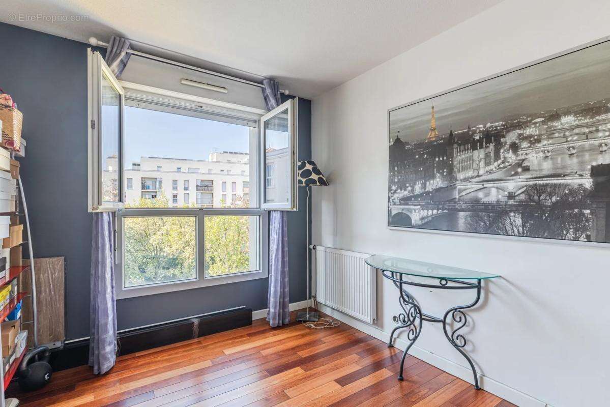Appartement à NANTERRE