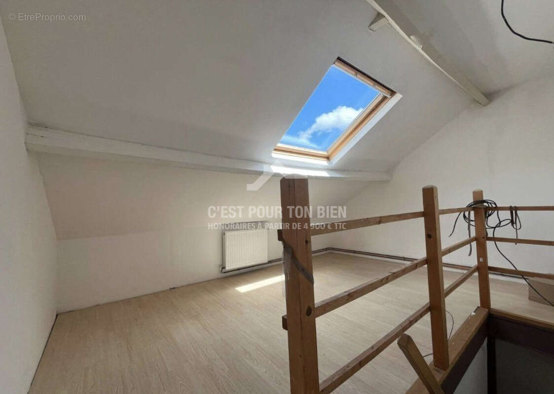 Maison 112 m² à Croix  - photo 7