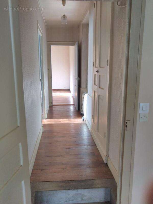 Maison à MONTCHEVRIER