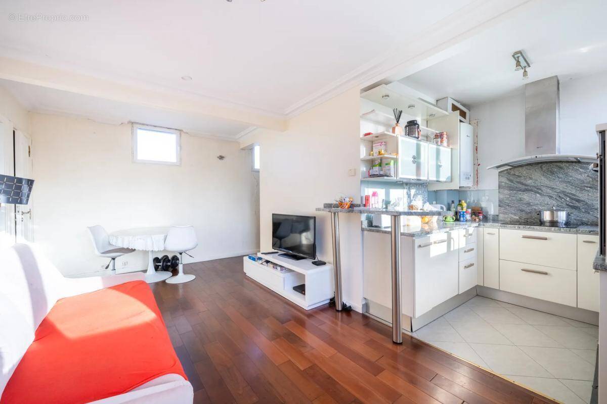 Appartement à COLOMBES