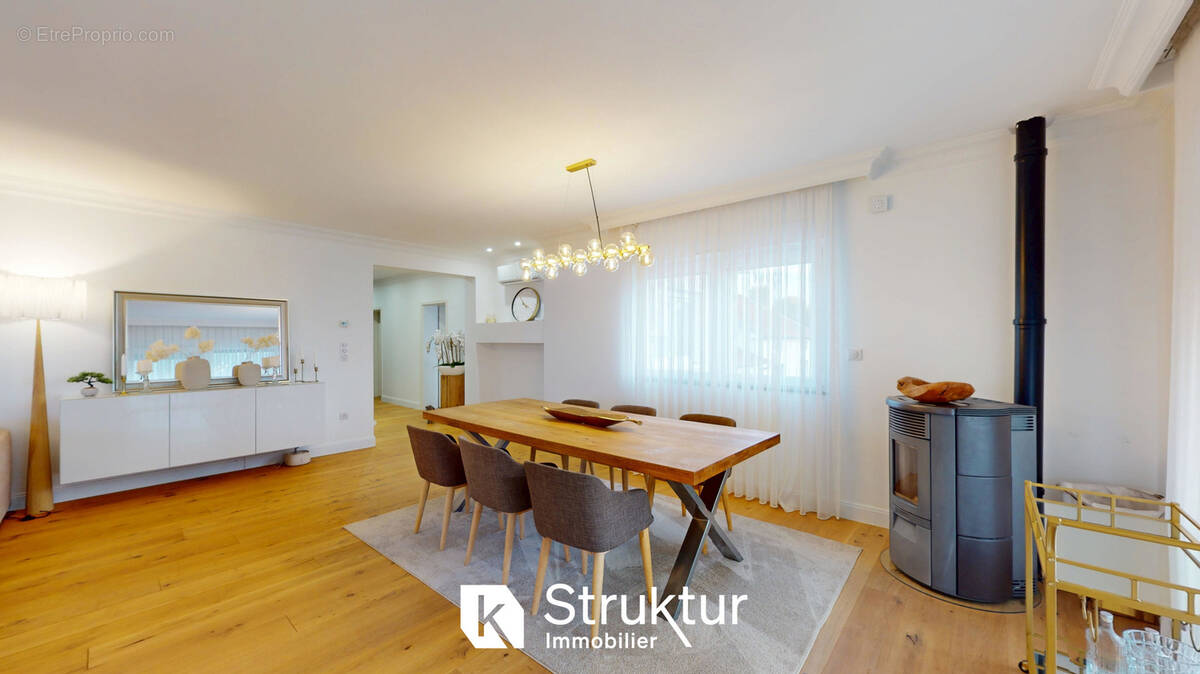 Appartement à SEREMANGE-ERZANGE