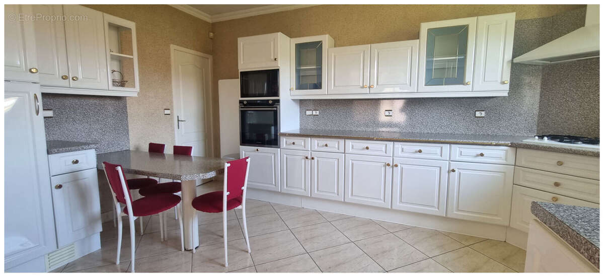 VENDUE CHAPONNAY Maison 154 m² sur parcelle 1097 m² - photo 3