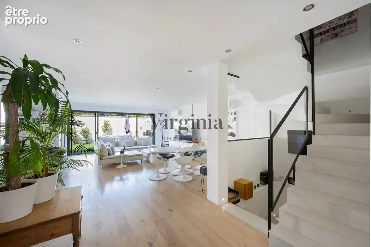Propriété d'exception au coeur de Charentonneau - 350 m² habitables - Prestations ultra haut de gamme - Piscine intérieure - photo 7