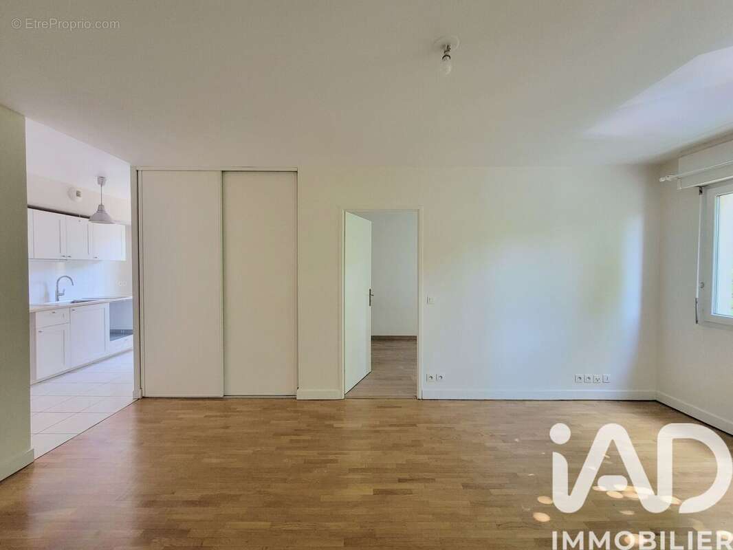 Photo 3 - Appartement à CHOISY-LE-ROI